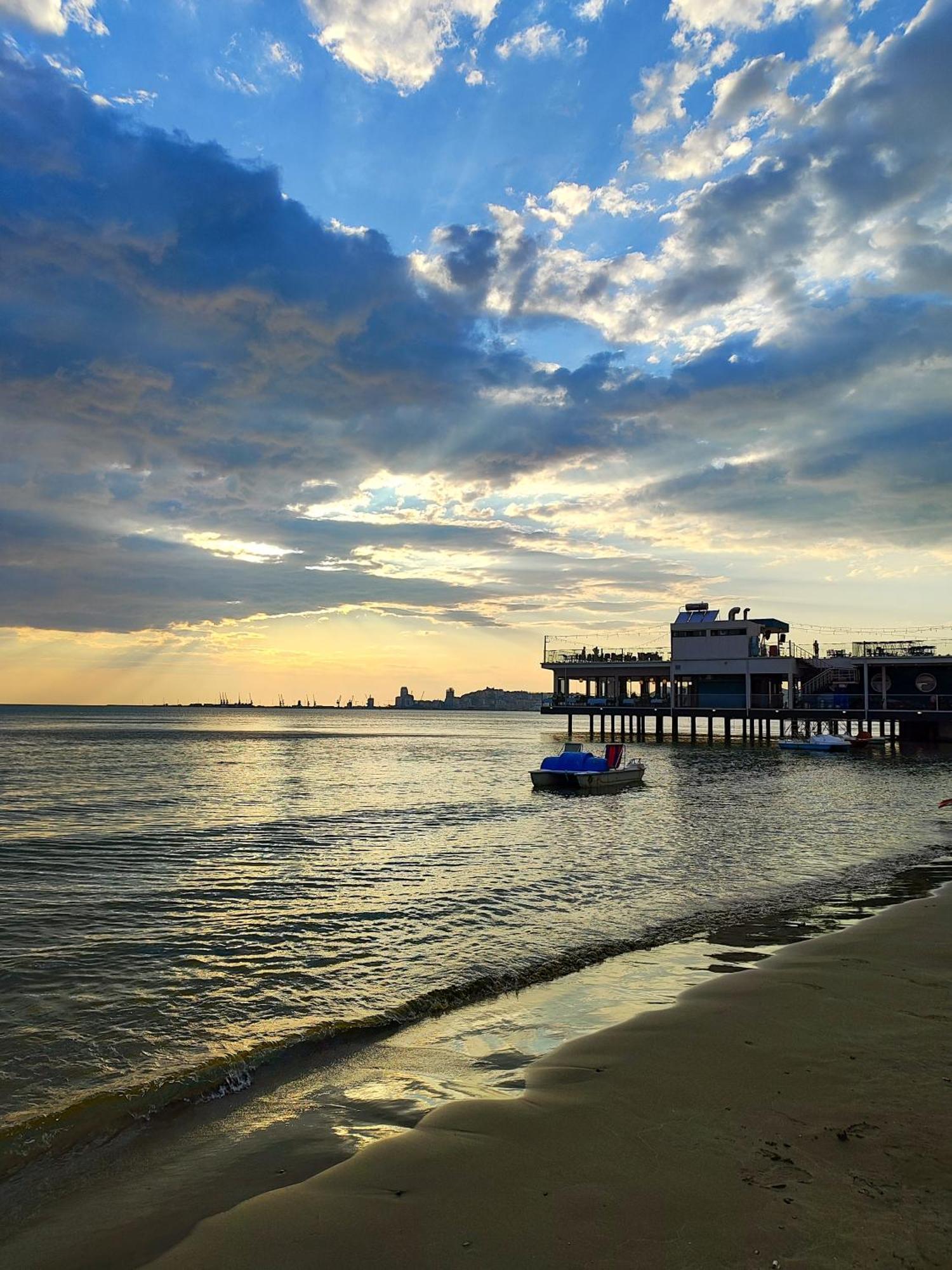 Sandy Blue Sea Durres Luaran gambar