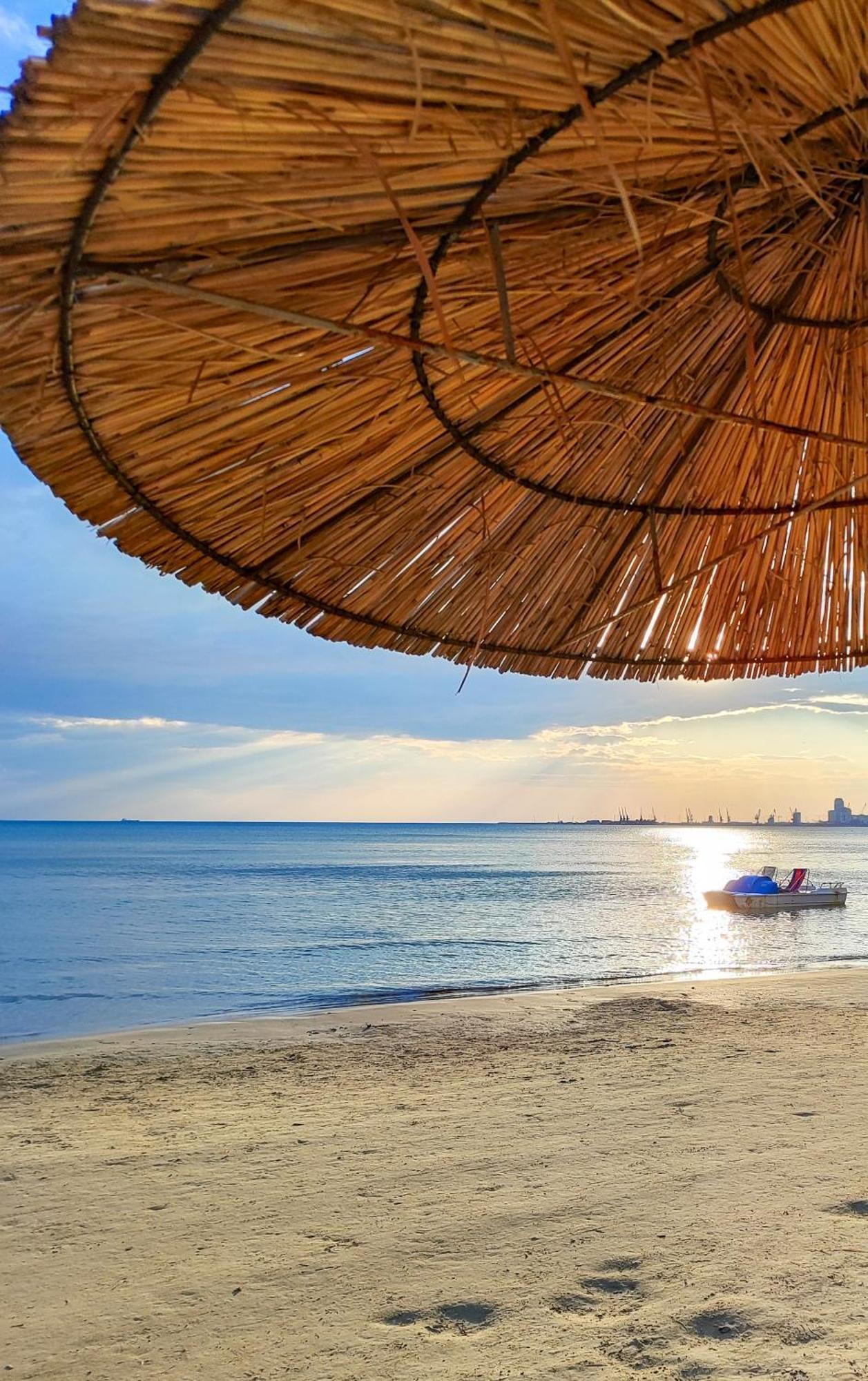 Sandy Blue Sea Durres Luaran gambar