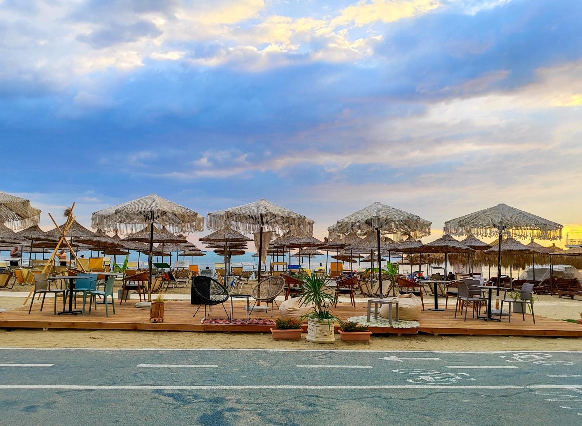 Sandy Blue Sea Durres Luaran gambar